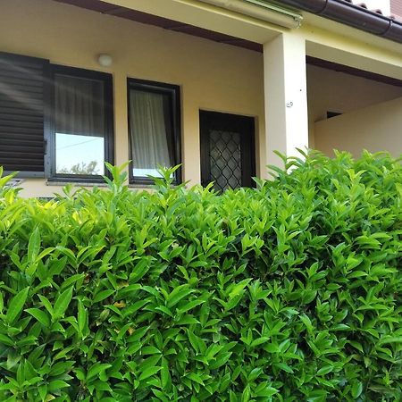N2 Apartment Pula Bagian luar foto